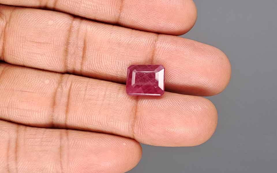 Ruby - 5.94 Carat