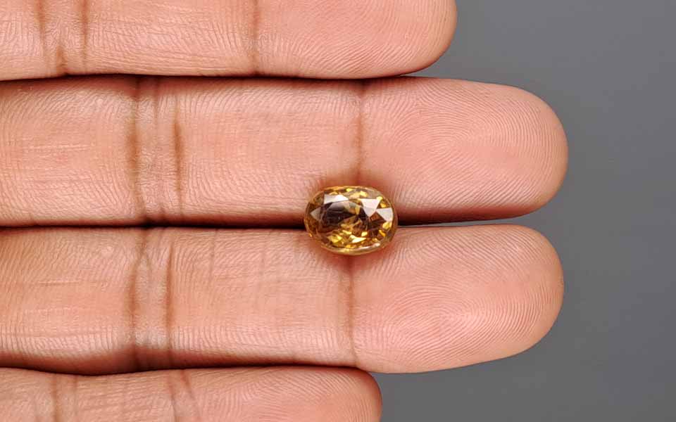 Yellow Zircon - 5.57 Carat