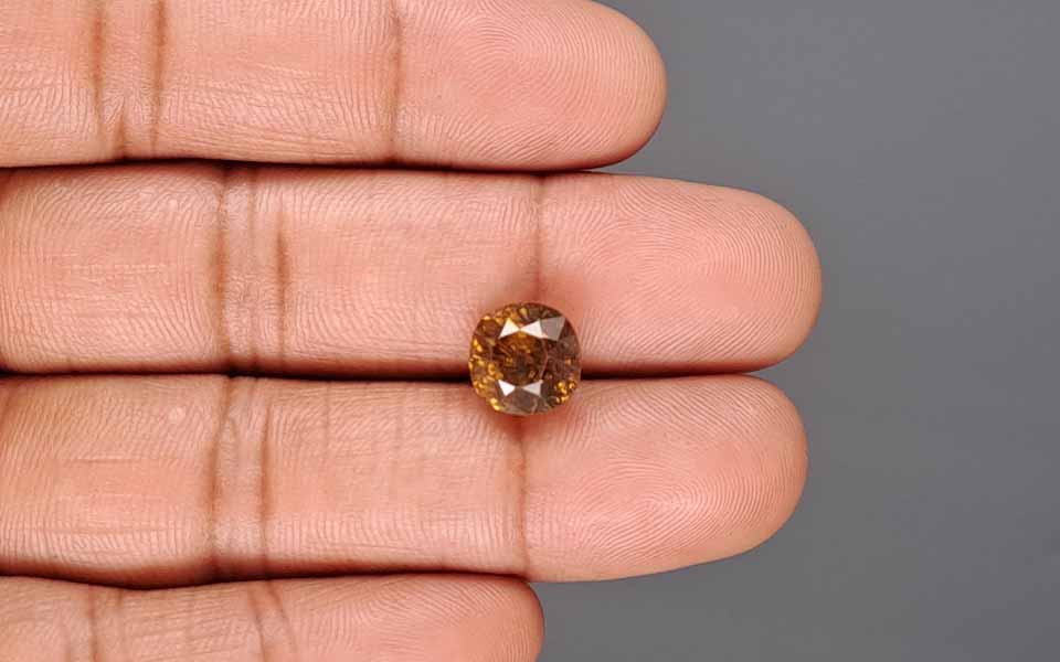Yellow Zircon - 6.96 Carat