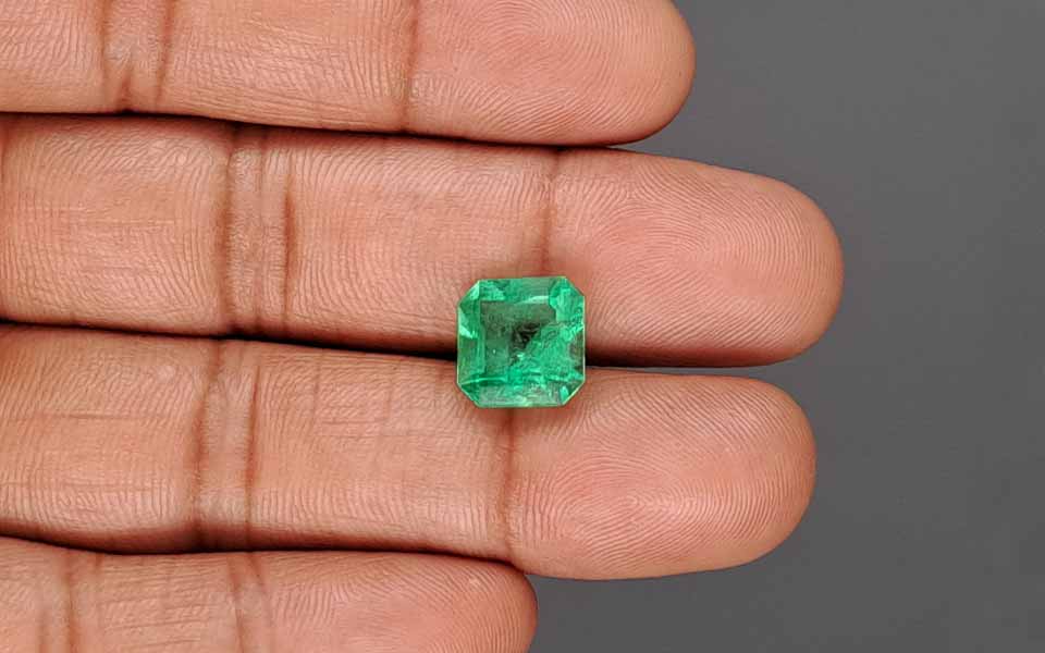 Emerald - 4.12 Carat