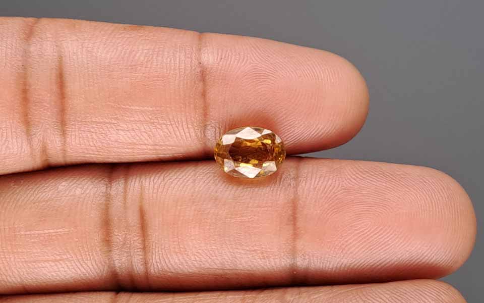 Yellow Zircon - 4.27 Carat
