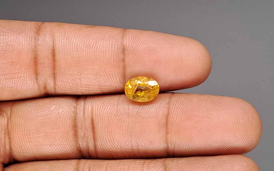 Yellow Sapphire - 2.87 Carat