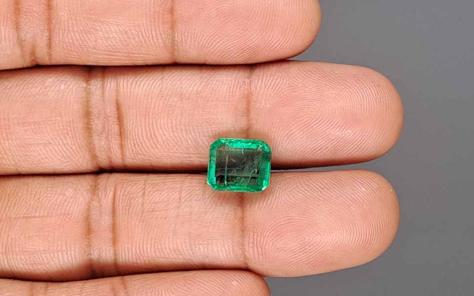 Emerald - 3.59 Carat