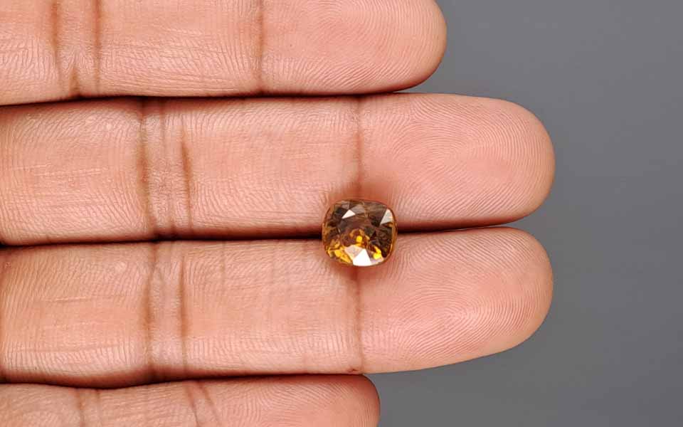 Yellow Zircon - 5.63 Carat
