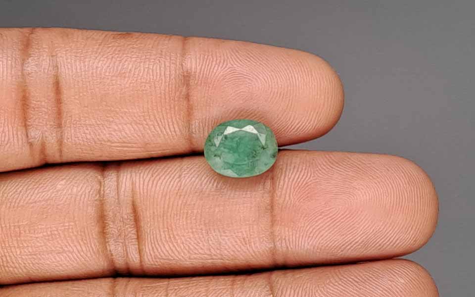 Emerald - 3.59 Carat