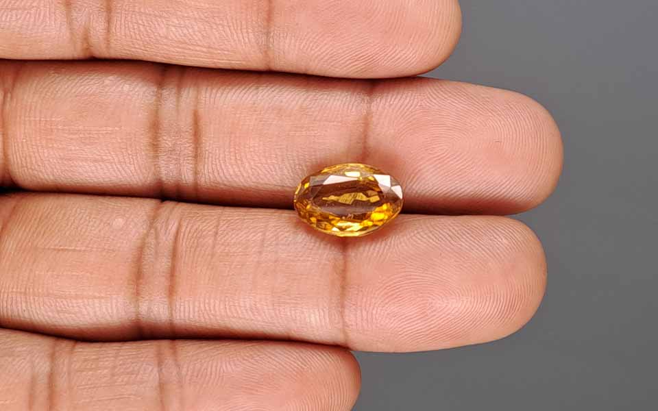 Yellow Zircon - 6.96 Carat