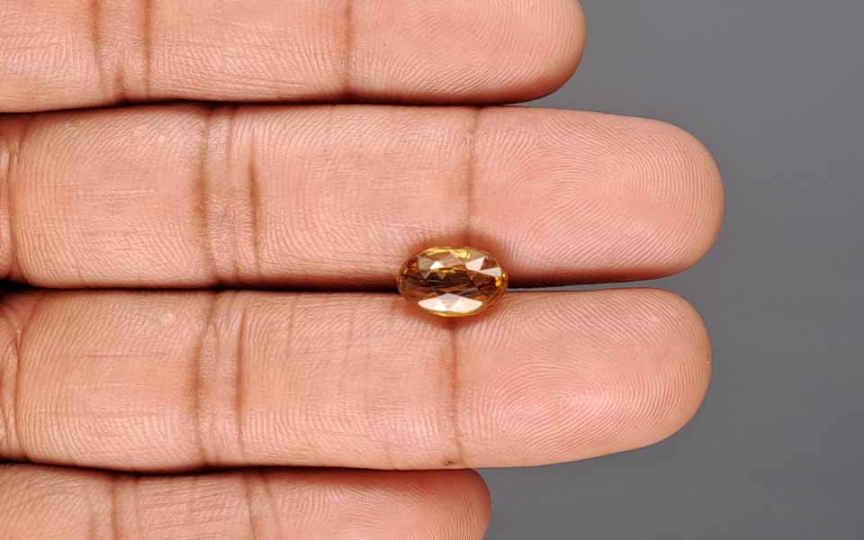 Yellow Zircon - 4.32 Carat