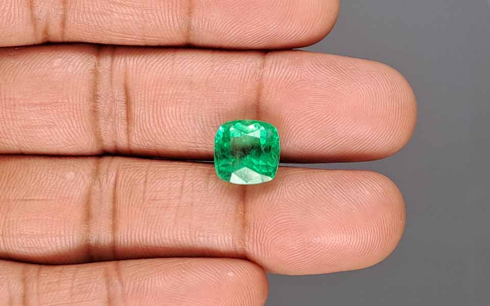 Emerald - 4.68 Carat