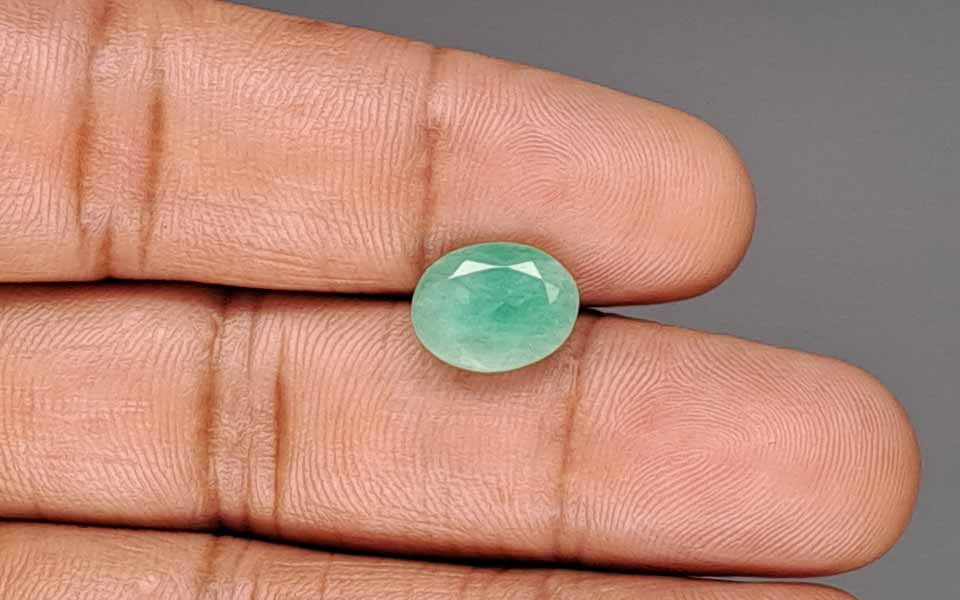 Emerald - 3.23 Carat