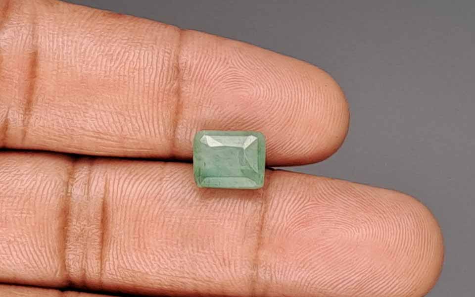 Emerald - 3.29 Carat