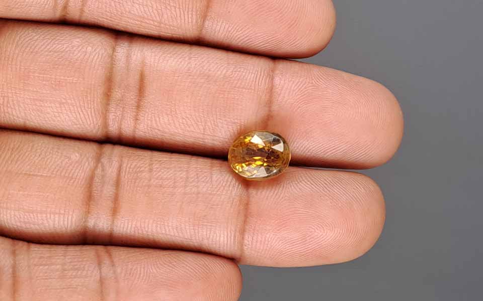 Yellow Zircon - 6.10 Carat