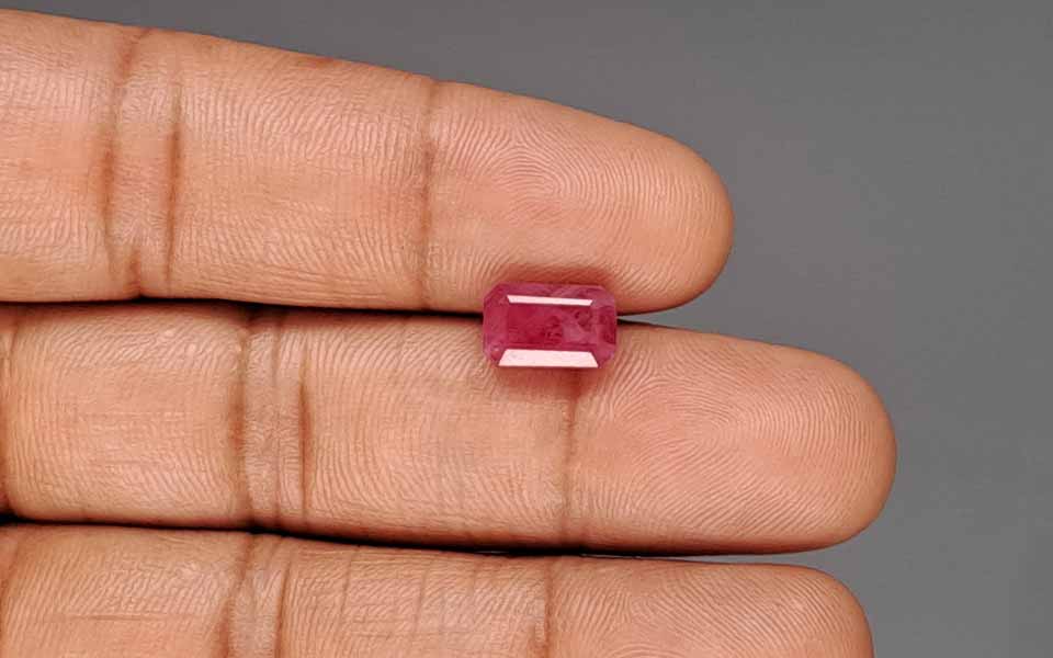 Ruby - 4.60 Carat