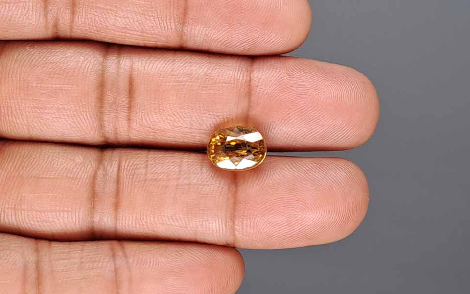Yellow Zircon - 6.83 Carat
