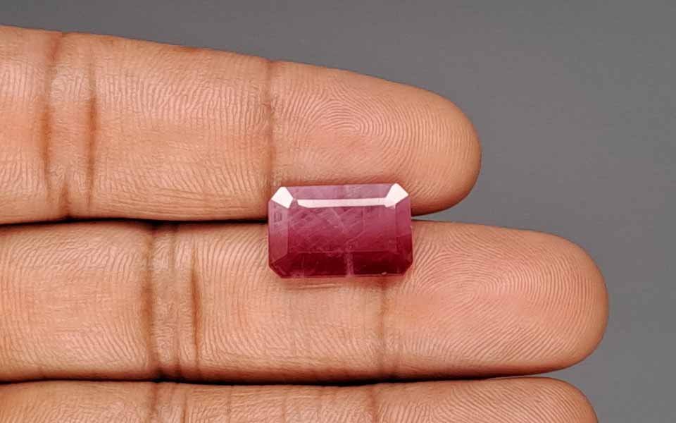 Ruby - 6.67 Carat
