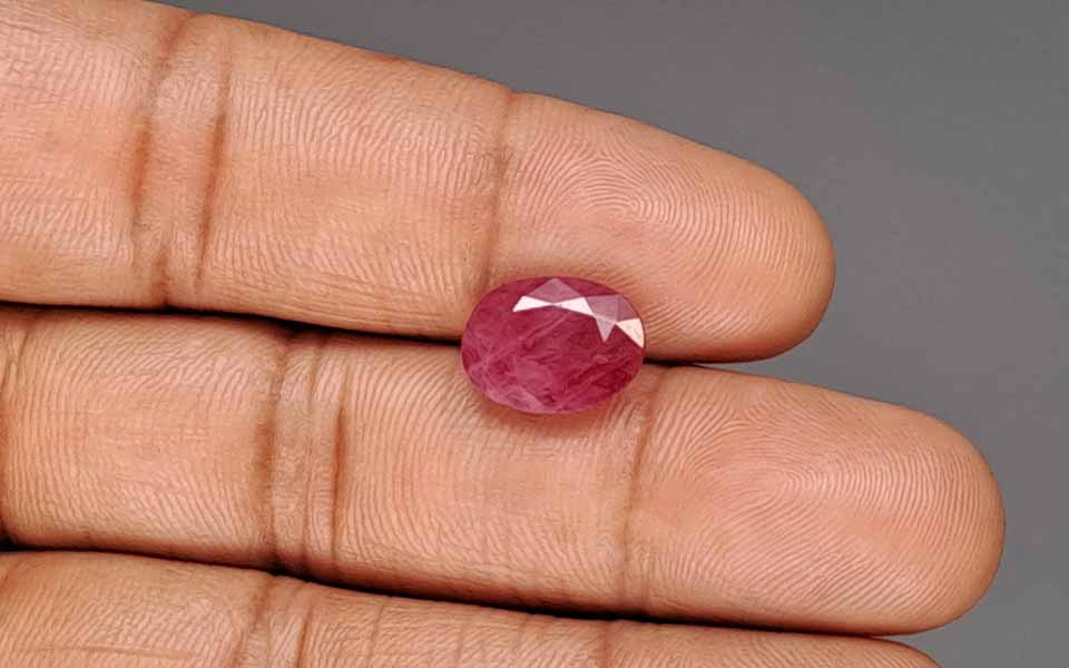 Ruby - 5.33 Carat
