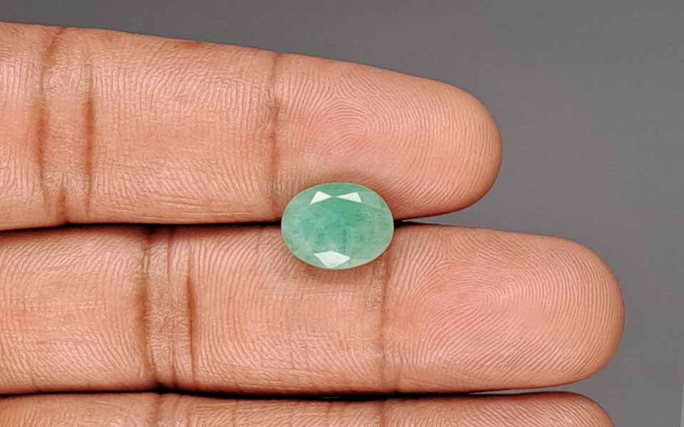 Emerald - 3.71 Carat