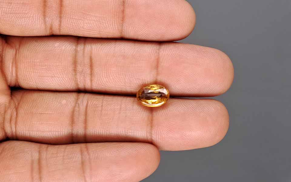 Yellow Zircon - 4.21 Carat