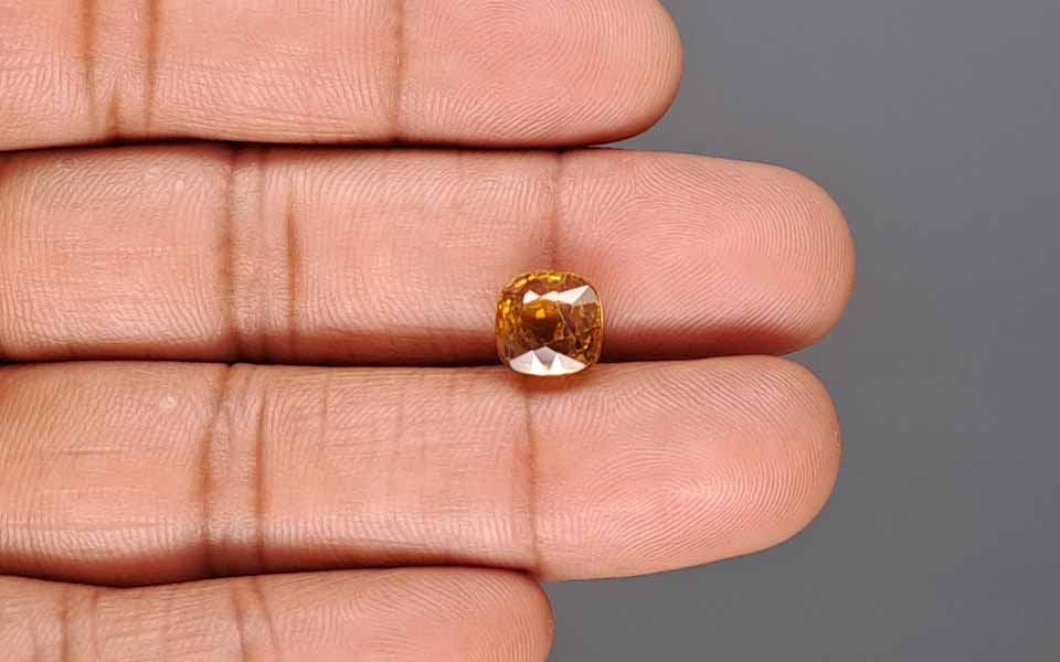 Yellow Zircon - 5.47 Carat