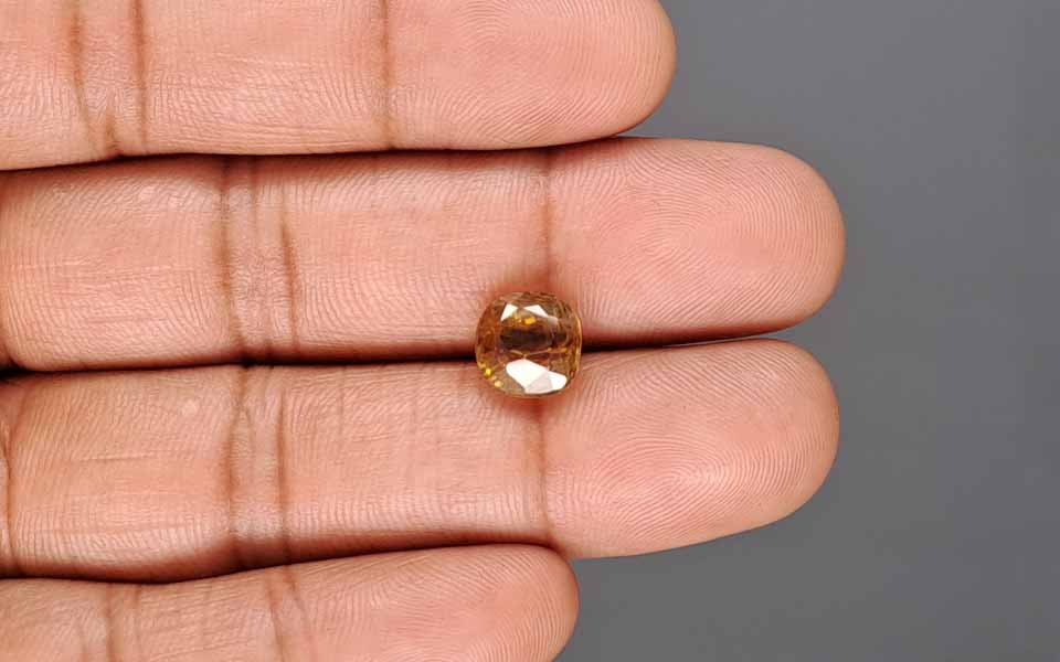 Yellow Zircon - 5.81 Carat
