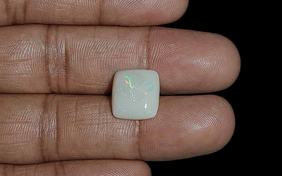White Opal - 5.52 Carat