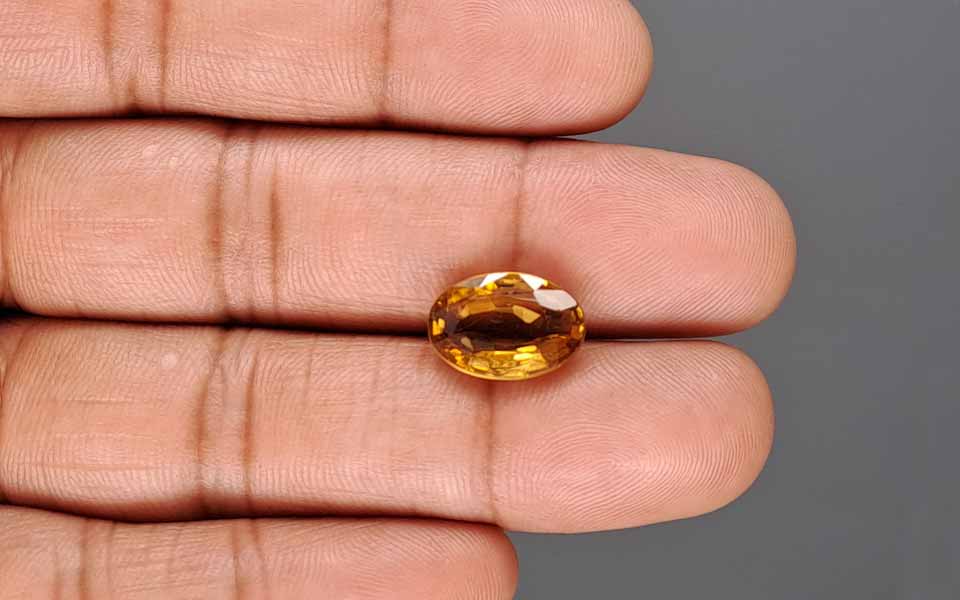 Yellow Zircon - 7.94 Carat