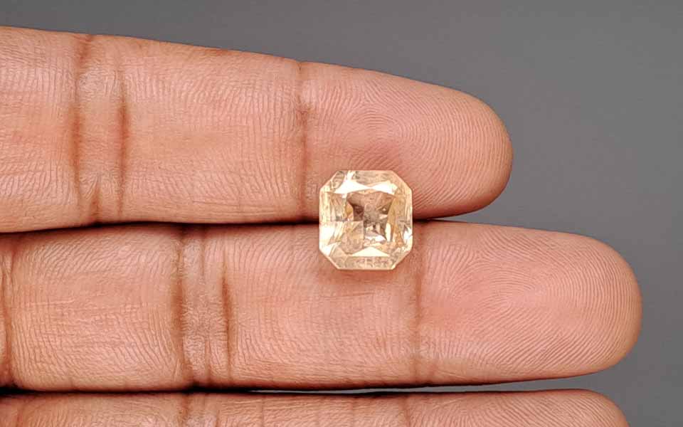 Yellow Sapphire - 7.00 Carat
