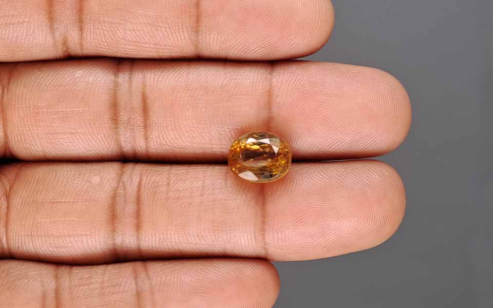 Yellow Zircon - 7.27 Carat