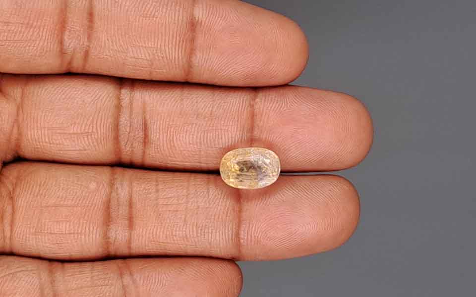 Yellow Topaz - 5.77 Carat