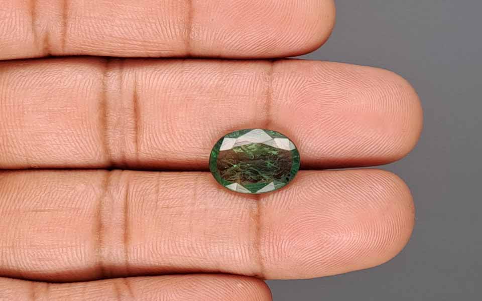 Emerald - 3.81 Carat