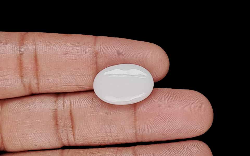 White Opal - 8.31 Carat