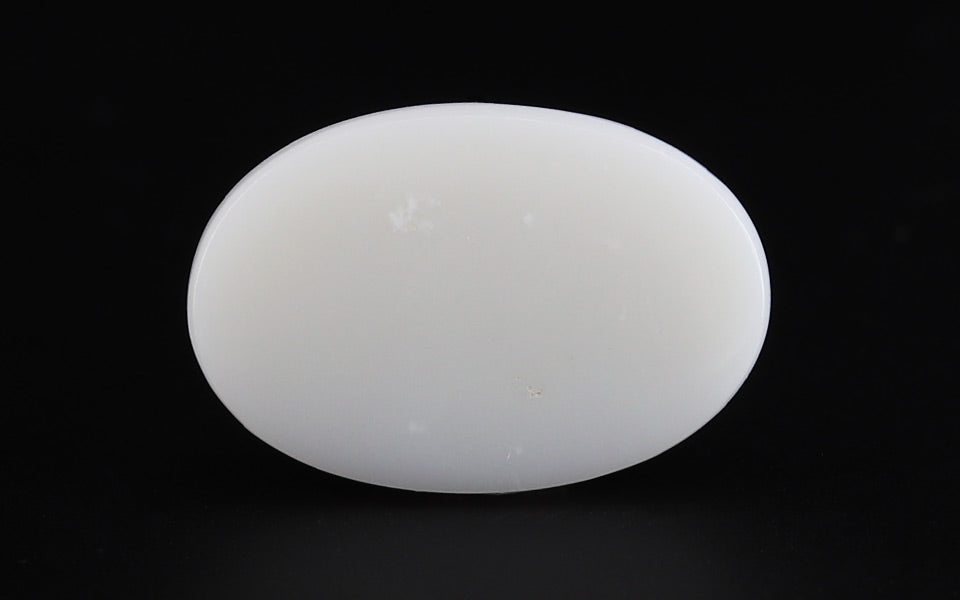White Opal - 8.31 Carat