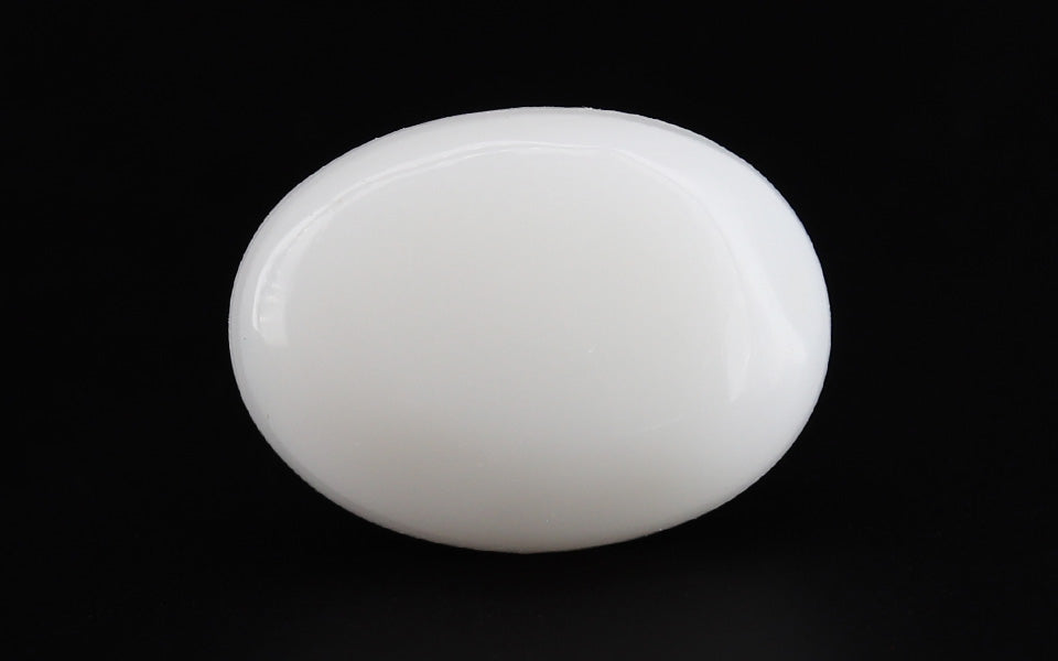 White Opal - 6.76 Carat