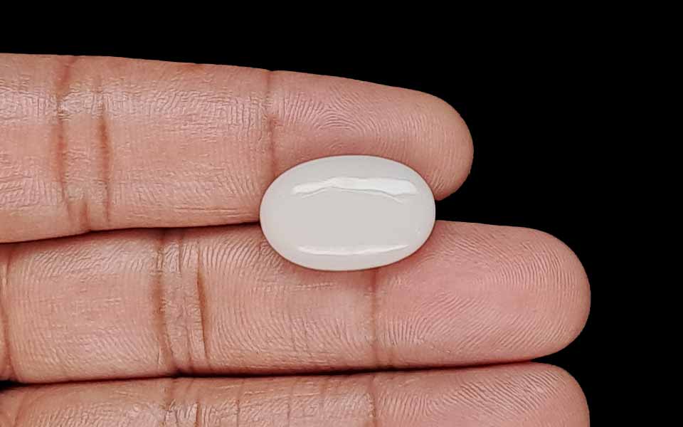 White Opal - 10.77 Carat