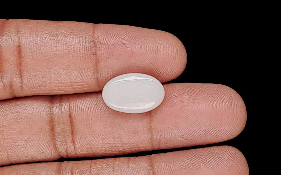 White Opal - 4.35 Carat