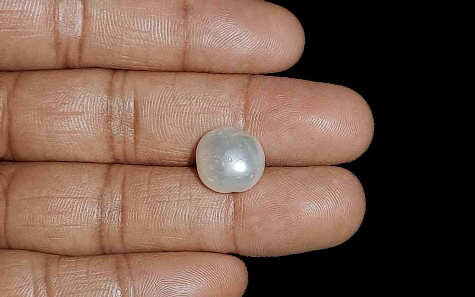 Pearl - 8.97 Carat