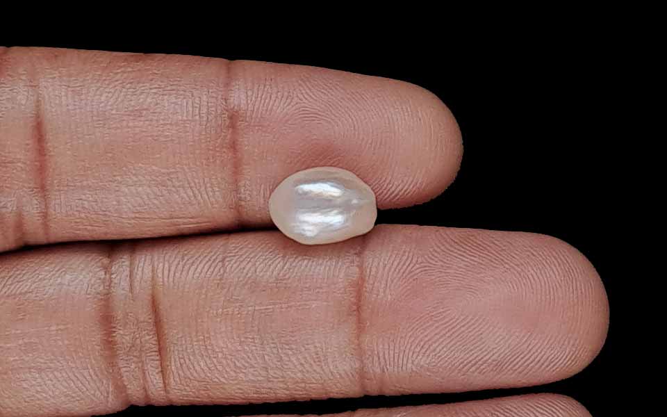 Pearl - 3.80 Carat