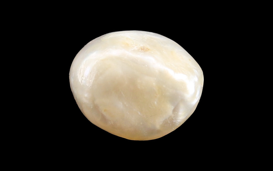 Pearl - 3.99 Carat