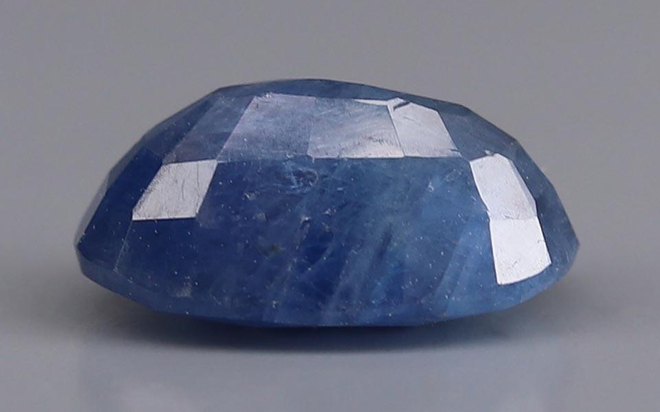 Blue Sapphire - 5.47 Carat