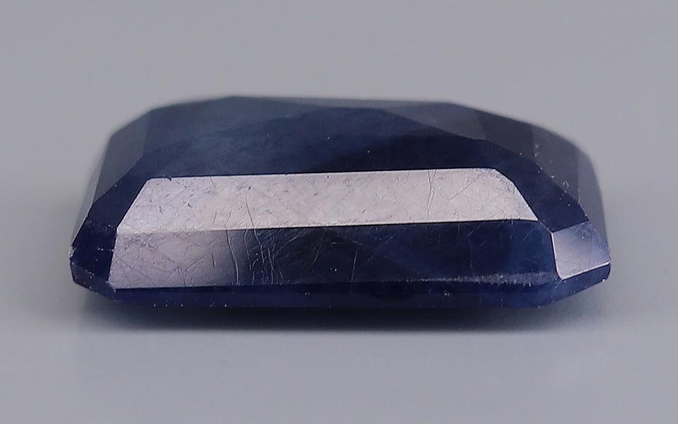 Blue Sapphire - 10.78 Carat