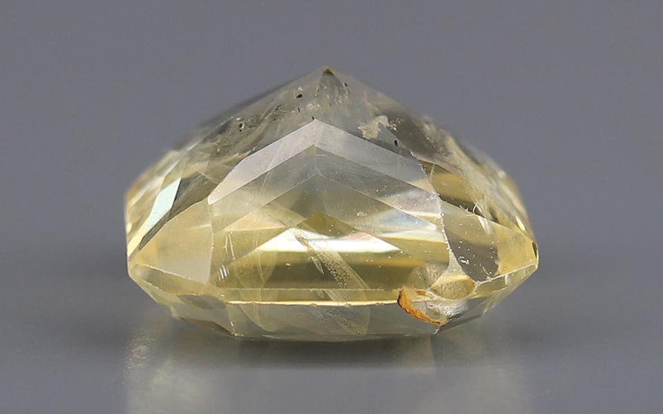 Yellow Sapphire - 7.00 Carat