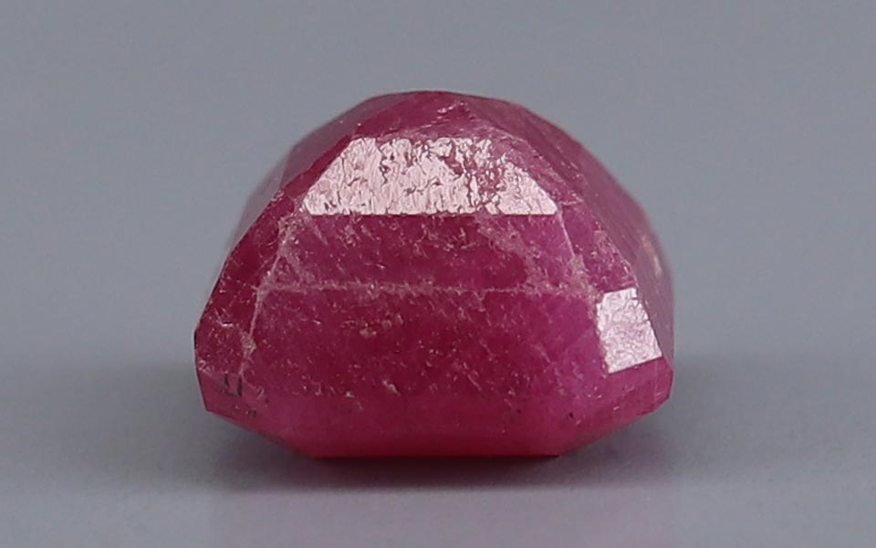 Ruby - 4.73 Carat