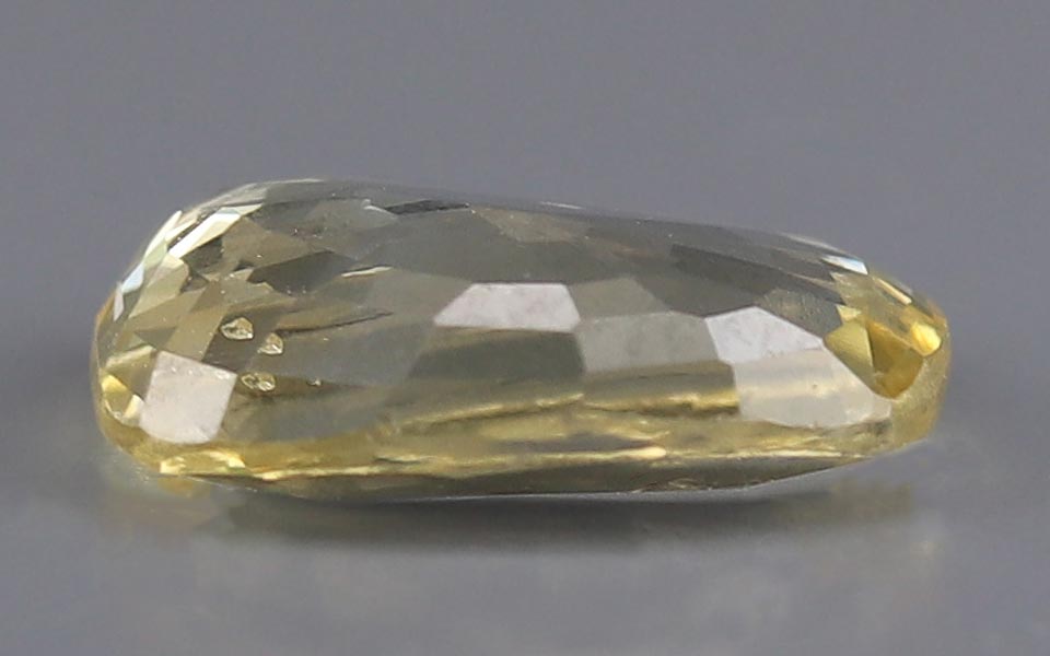 Yellow Sapphire - 3.62 Carat