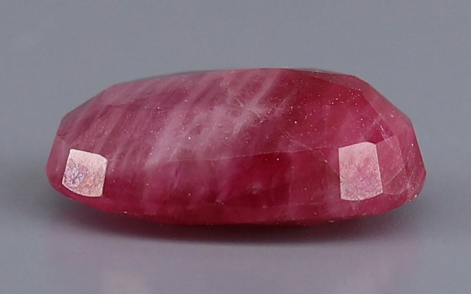 Ruby - 5.57 Carat