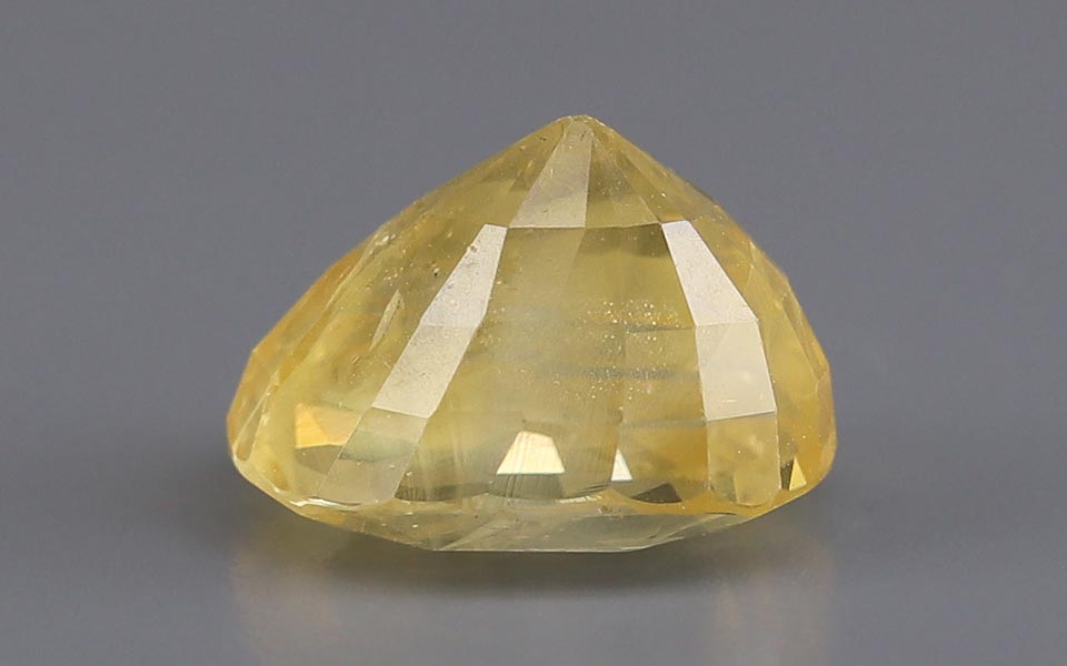 Yellow Sapphire - 5.72 Carat