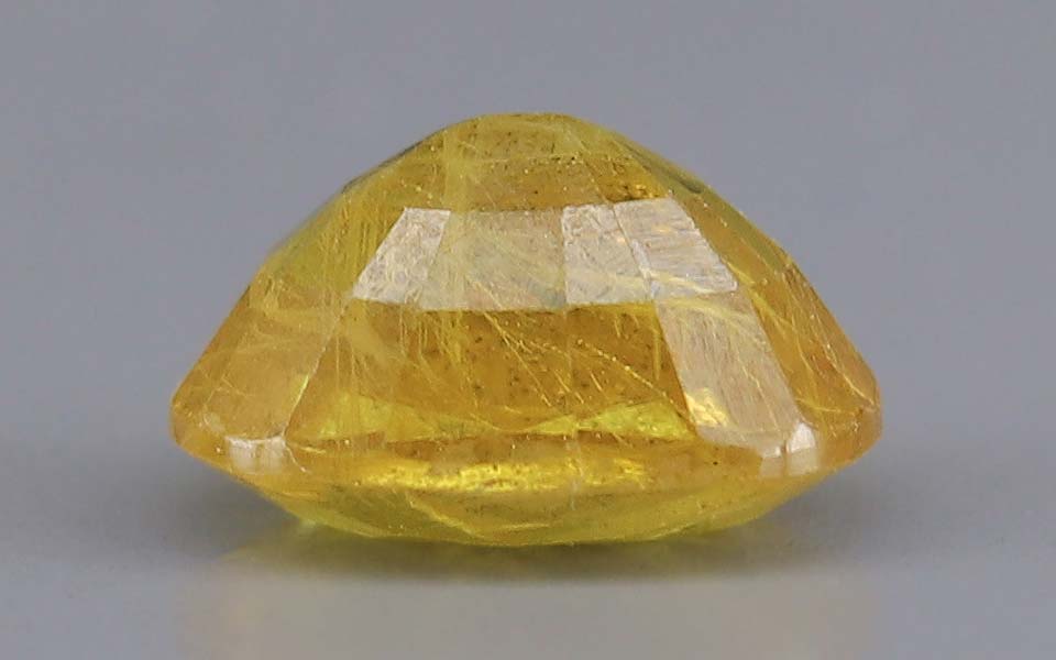 Yellow Sapphire - 4.46 Carat