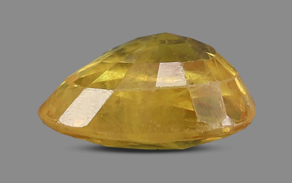 Yellow Sapphire - 3.70 Carat