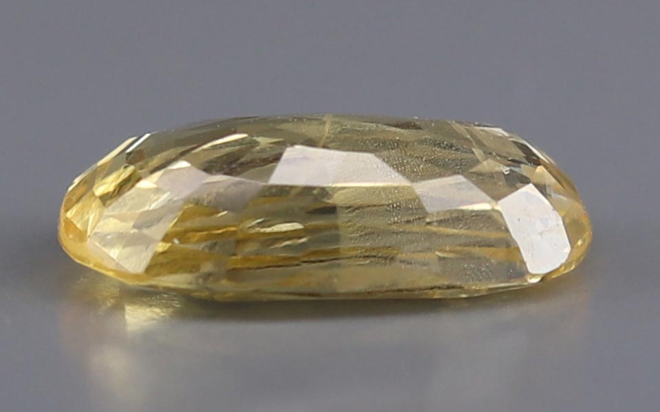 Yellow Sapphire - 3.13 Carat