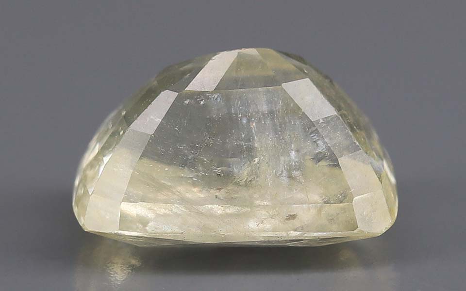 Yellow Sapphire - 7.38 Carat