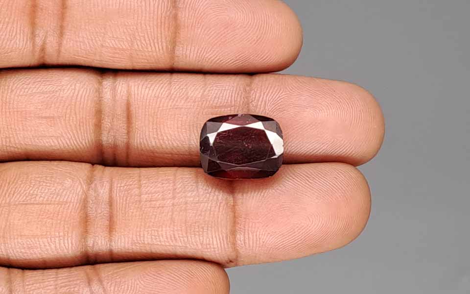 African Hessonite Garnet - 10.07 Carat Prime Quality HG-8395