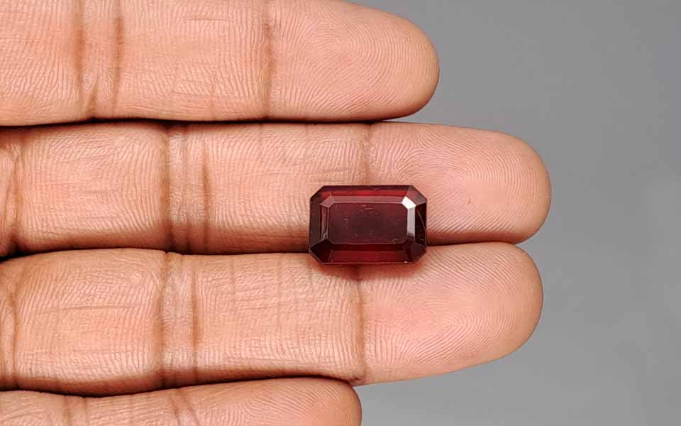 Hessonite (Gomed) - 11.48 Carat